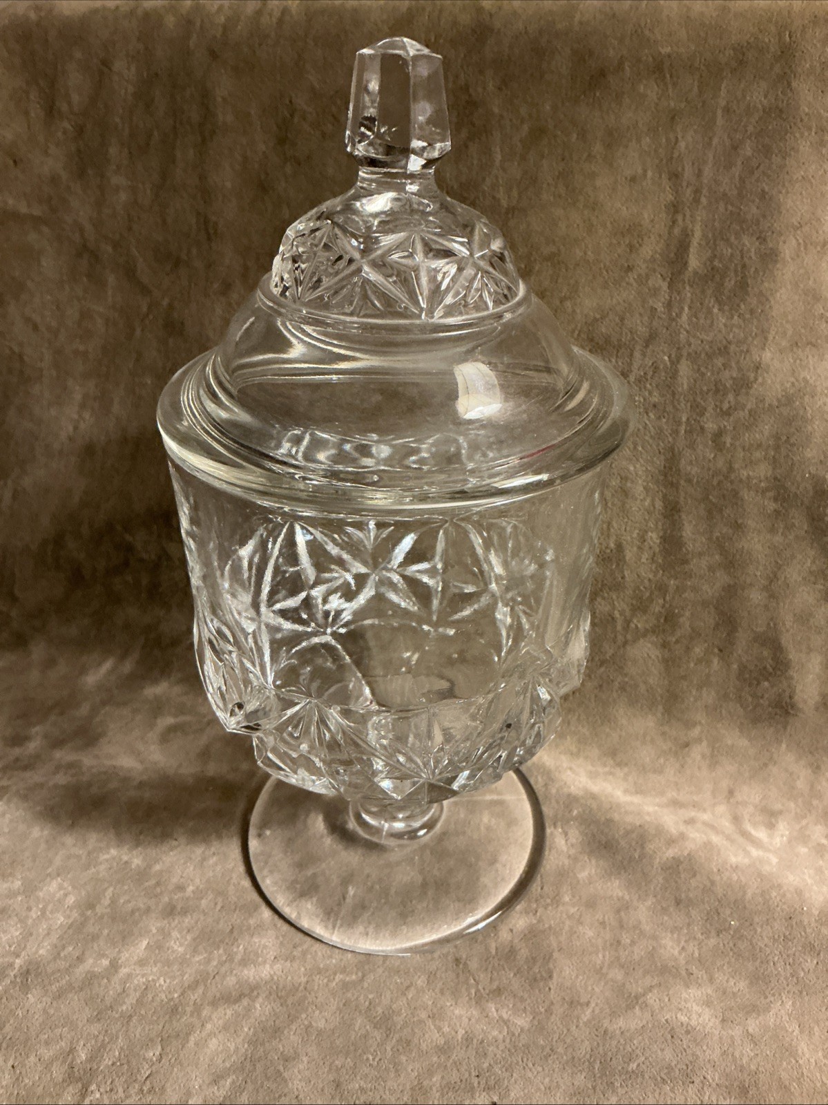 Victorian pressed pattern glass covered candy dish kite and fan design