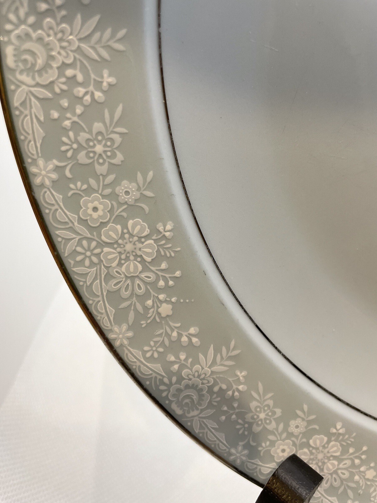 Noritake Fidelity Dinner Plate Blue White Flowers Platinum Trim 10 1/2 Inch 8003