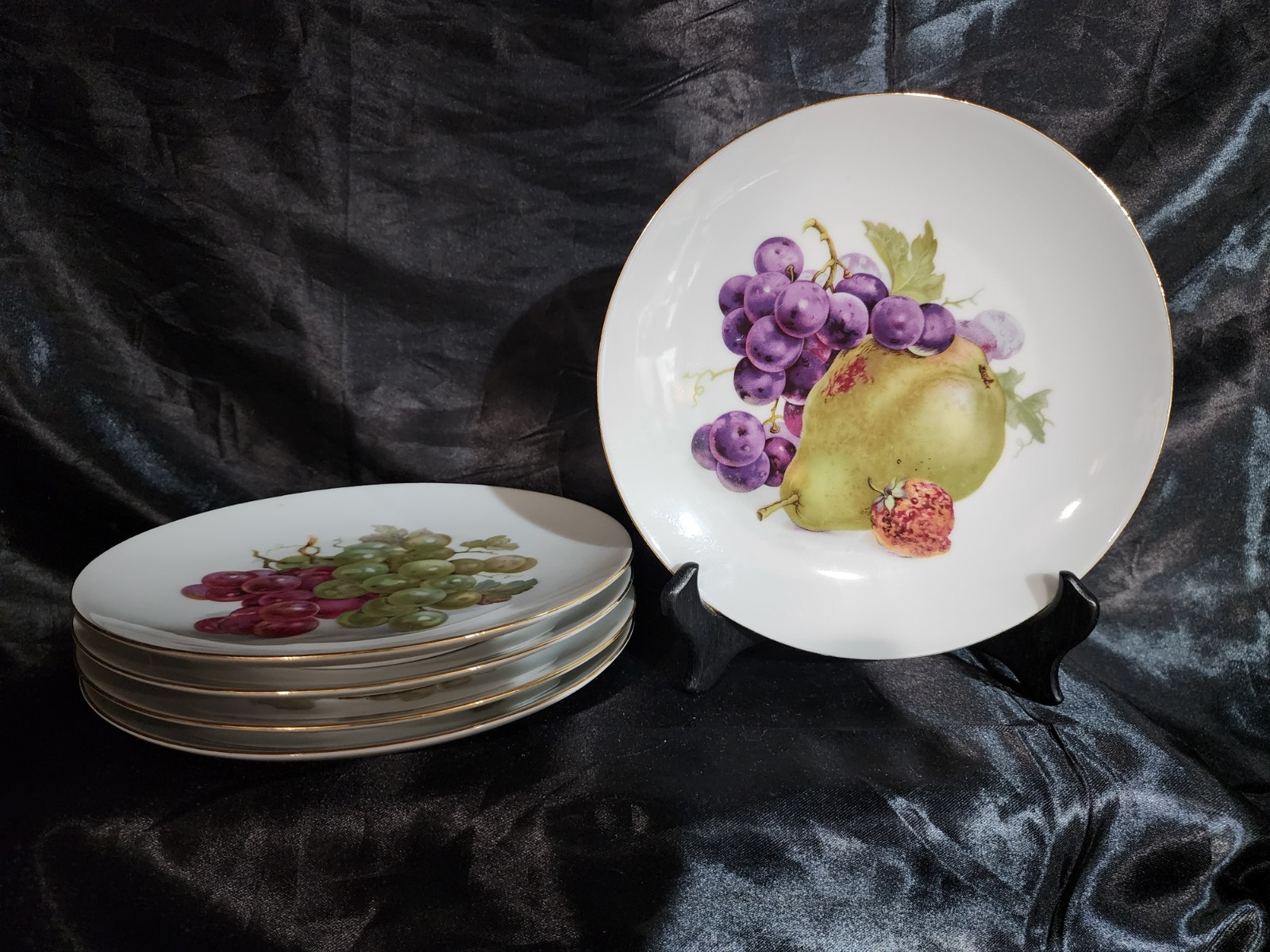 Vintage Bareuther Waldsassen Bavaria Germany Assorted Fruit Wall Plate (5pc)
