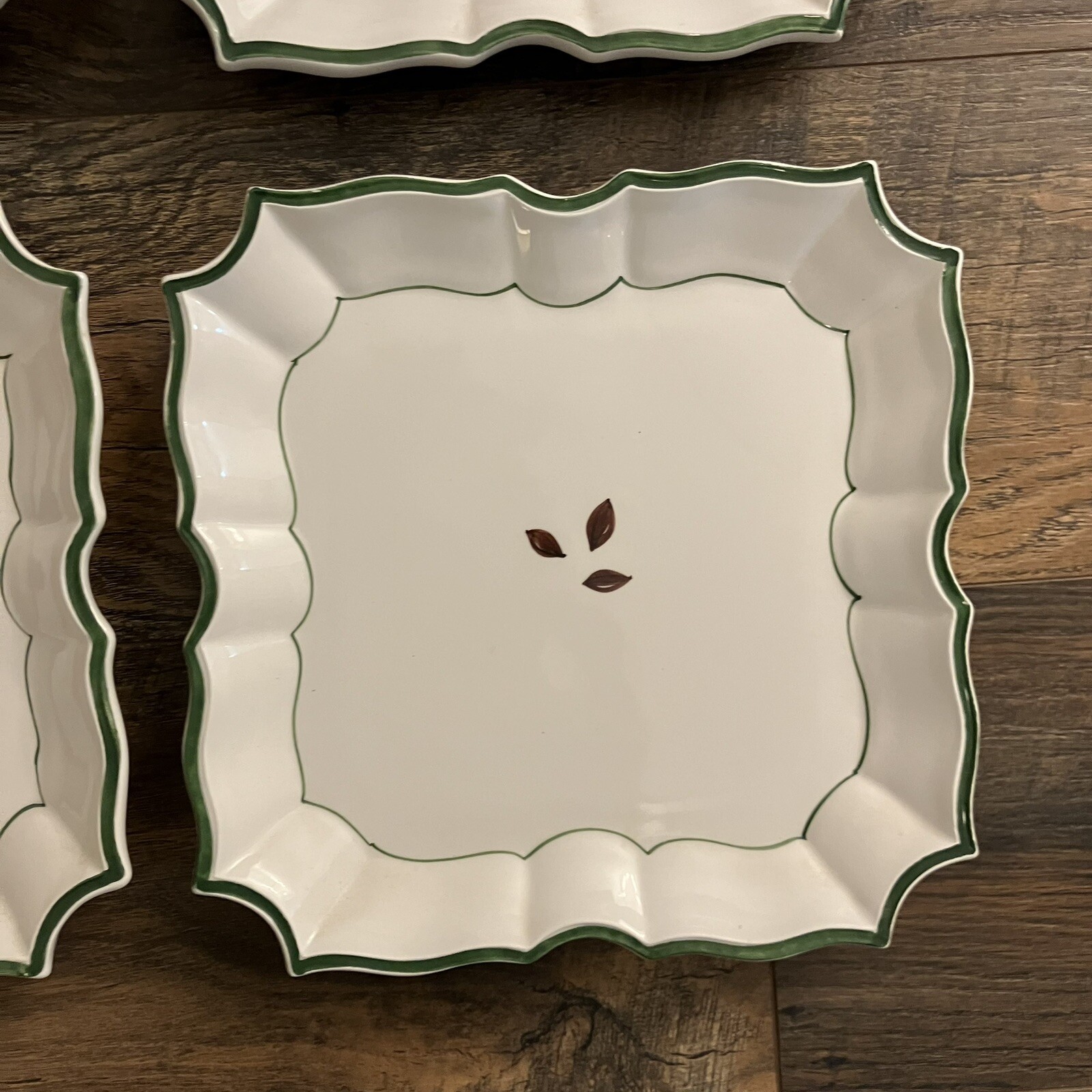 Vintage Set 4 Vietri Disappearing Pear Wall Hanging Plates 8 3/4″ each