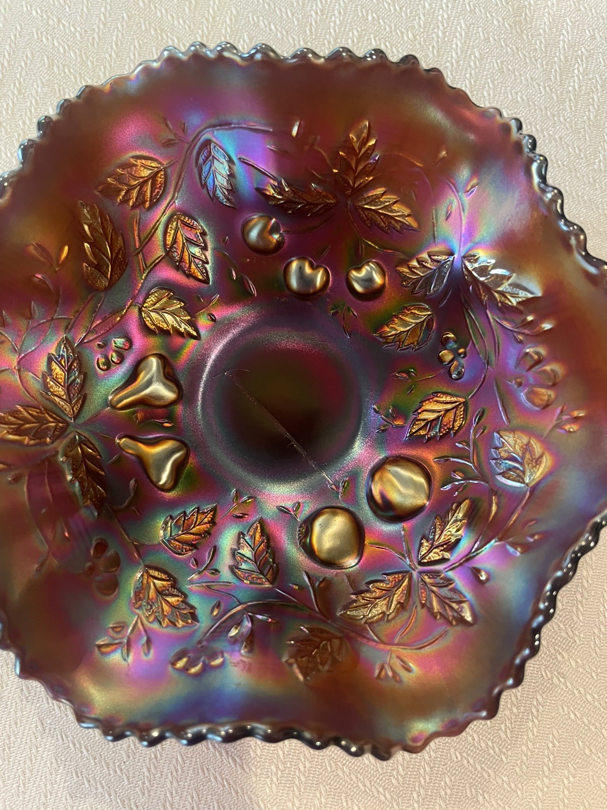 Vintage Northwood Carnival Glass Bowl 6” Footed Ruffle Edge Fruit And Leaves