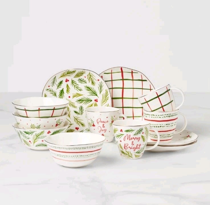 New In Box Lenox China Christmas BAYBERRY – Twelve Piece Dessert Set