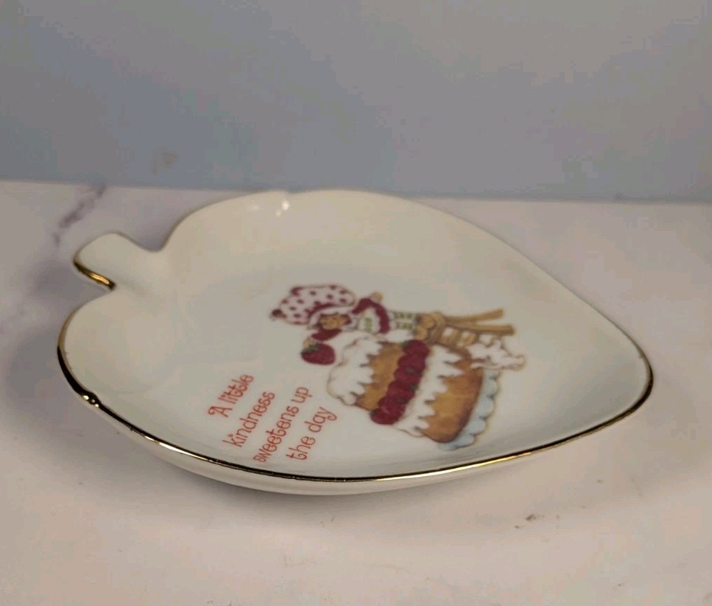 Strawberry Shortcake 1980 Porcelain Trinket Dish Berry Shaped Designer Collectio