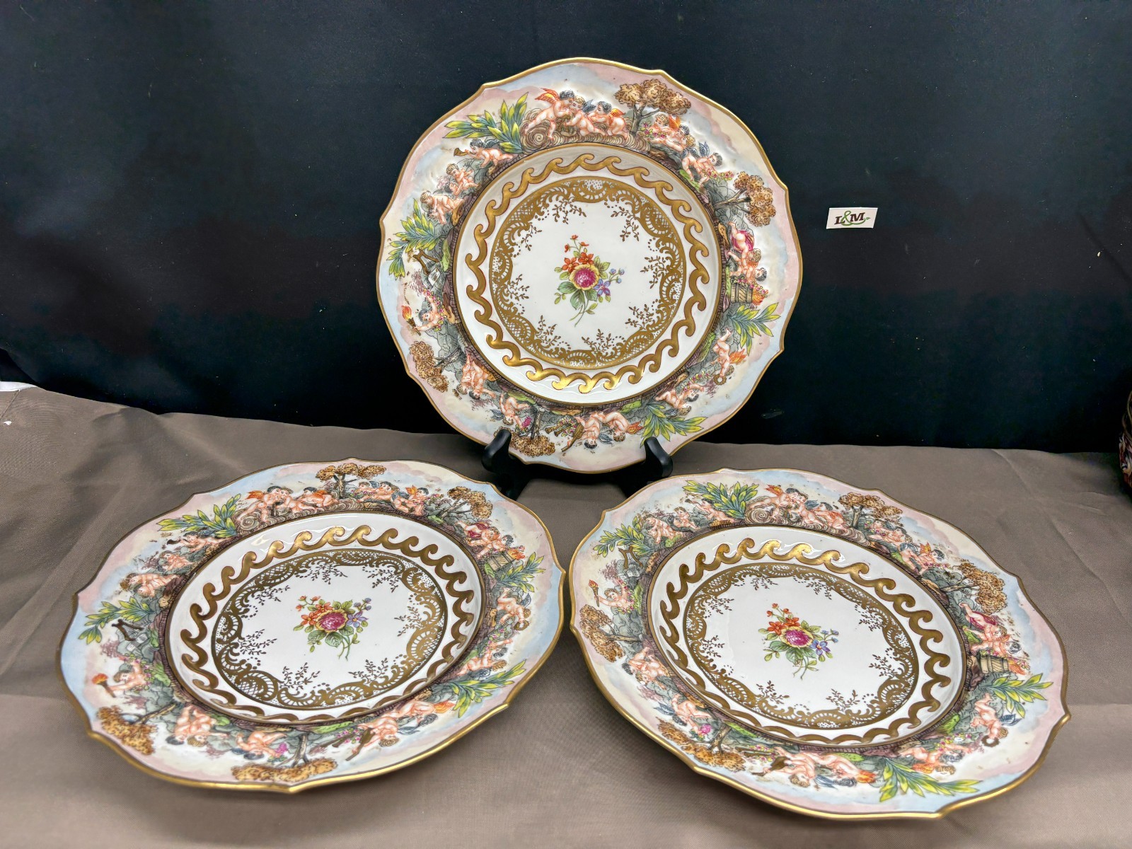 Capodimonte “CHERUBS” Antique Porcelain ~ Set of 3 ~ Dinner Plates ~ 10 1/4″