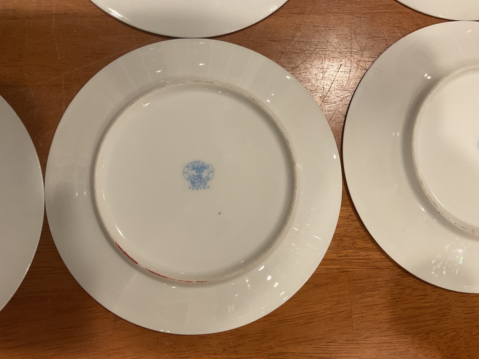Set of 6 Victoria Carlsbad Gilt Portrait Plates, 1894-1918 – named portraits