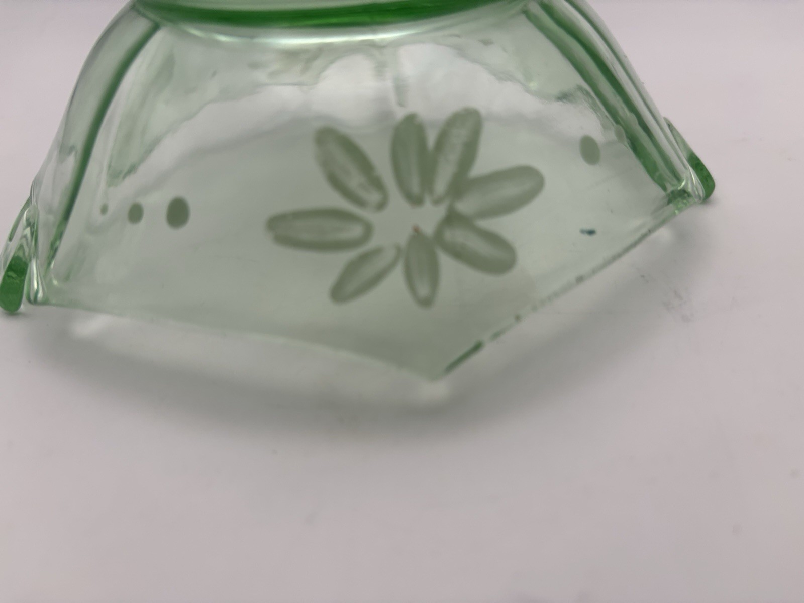 Art Deco Vintage Elegant Uranium Glass Hexagon Handled Bowl Hand painted 6”