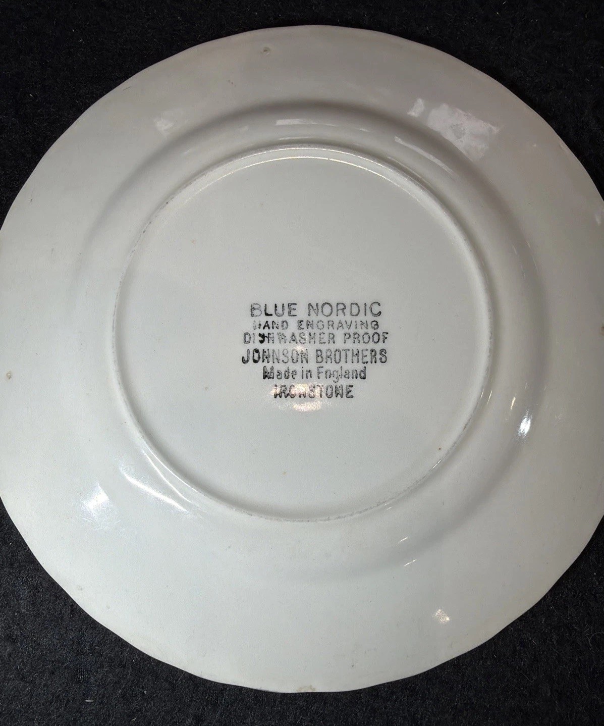“Blue Nordic”Hand Engraved Johnson Bros. Ironstone England Plate 6.25 In EUC VTG