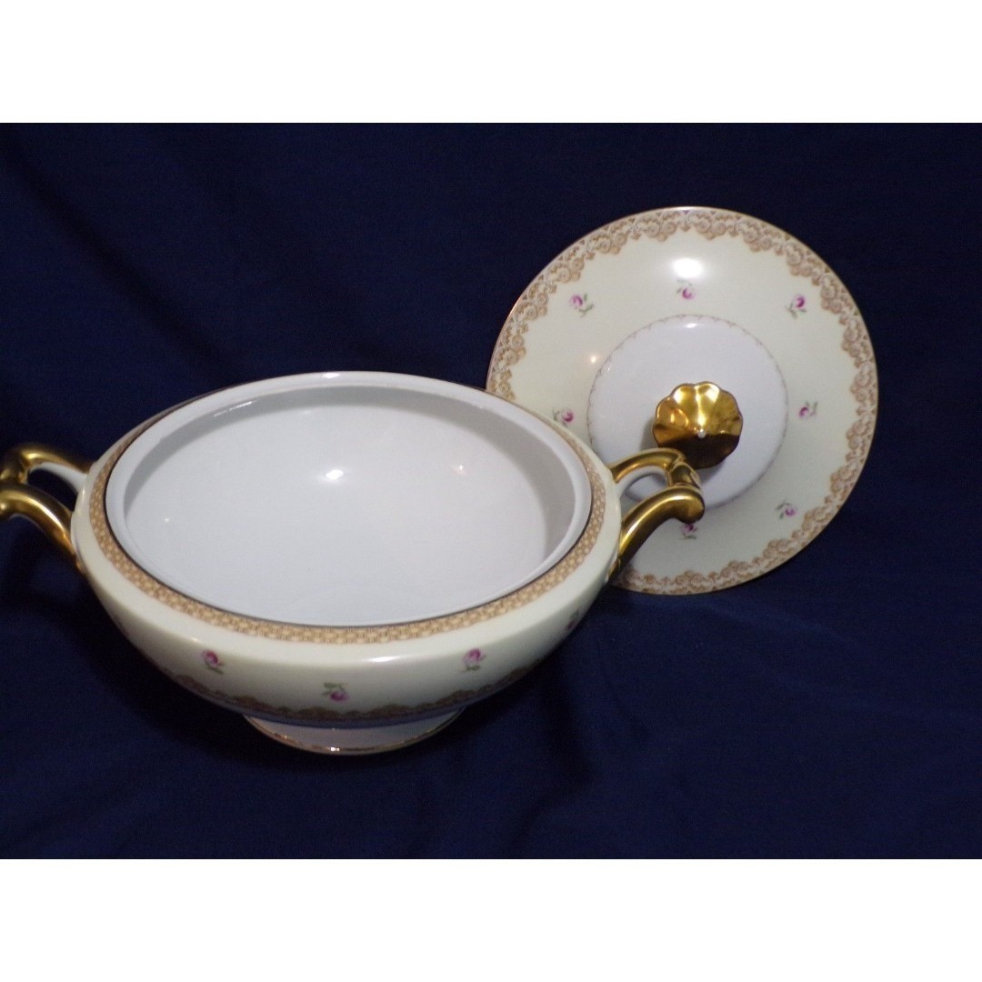 Meito China Set 1940s Gold Rimmed Floral design Hand Painted Casserole Dish &Lid