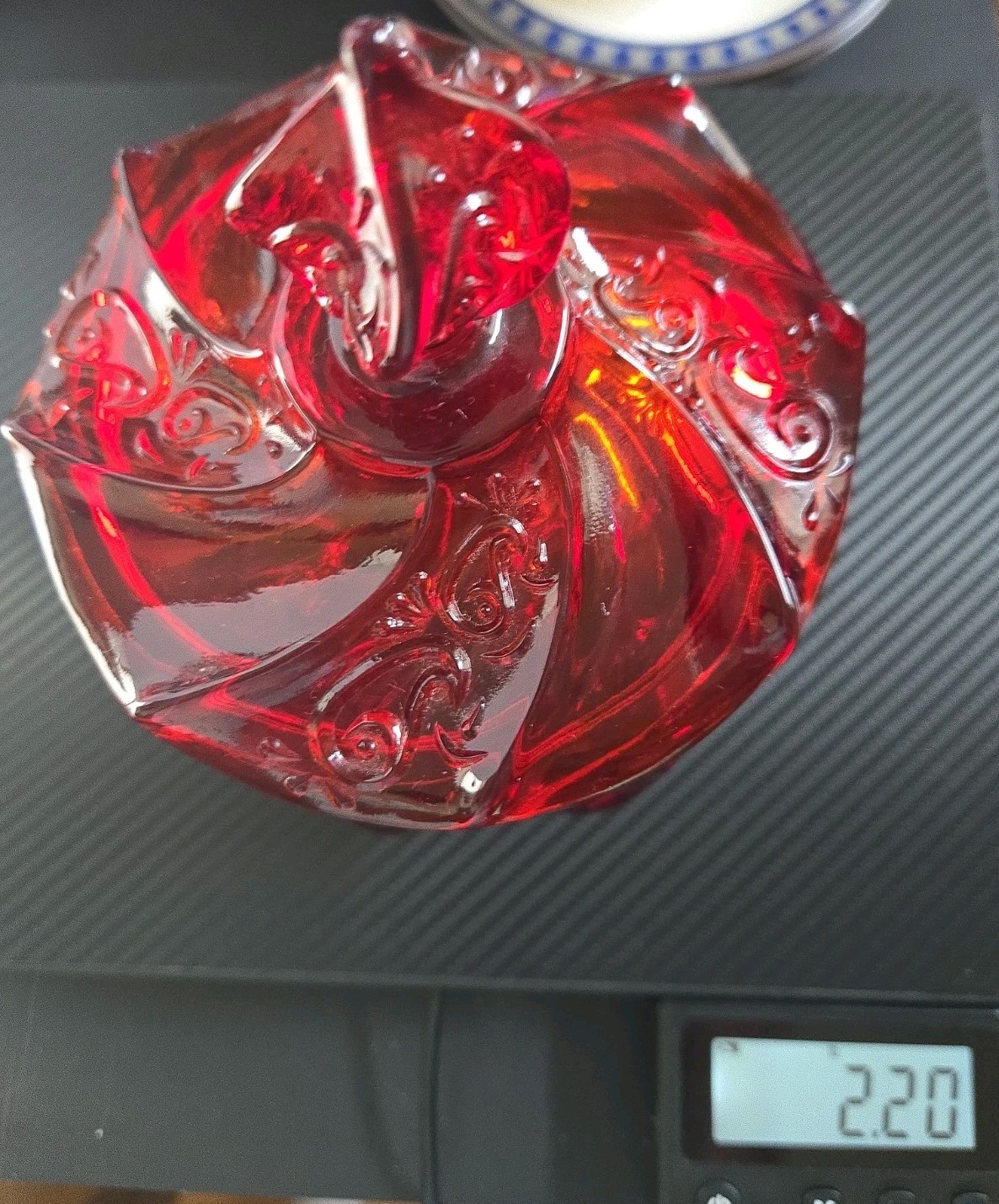 Vtg Fenton Ruby Red Amberina Glass Paisley Petal Covered Candy Dish w/Lid 7.5 in