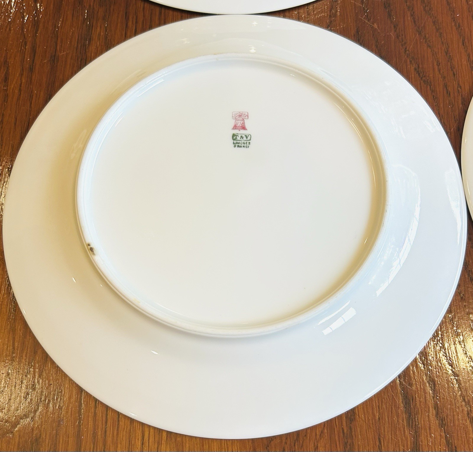 4-VTG Limoges France T&V Tressemanes & Vogt gold leaf/vine border Salad Plates B