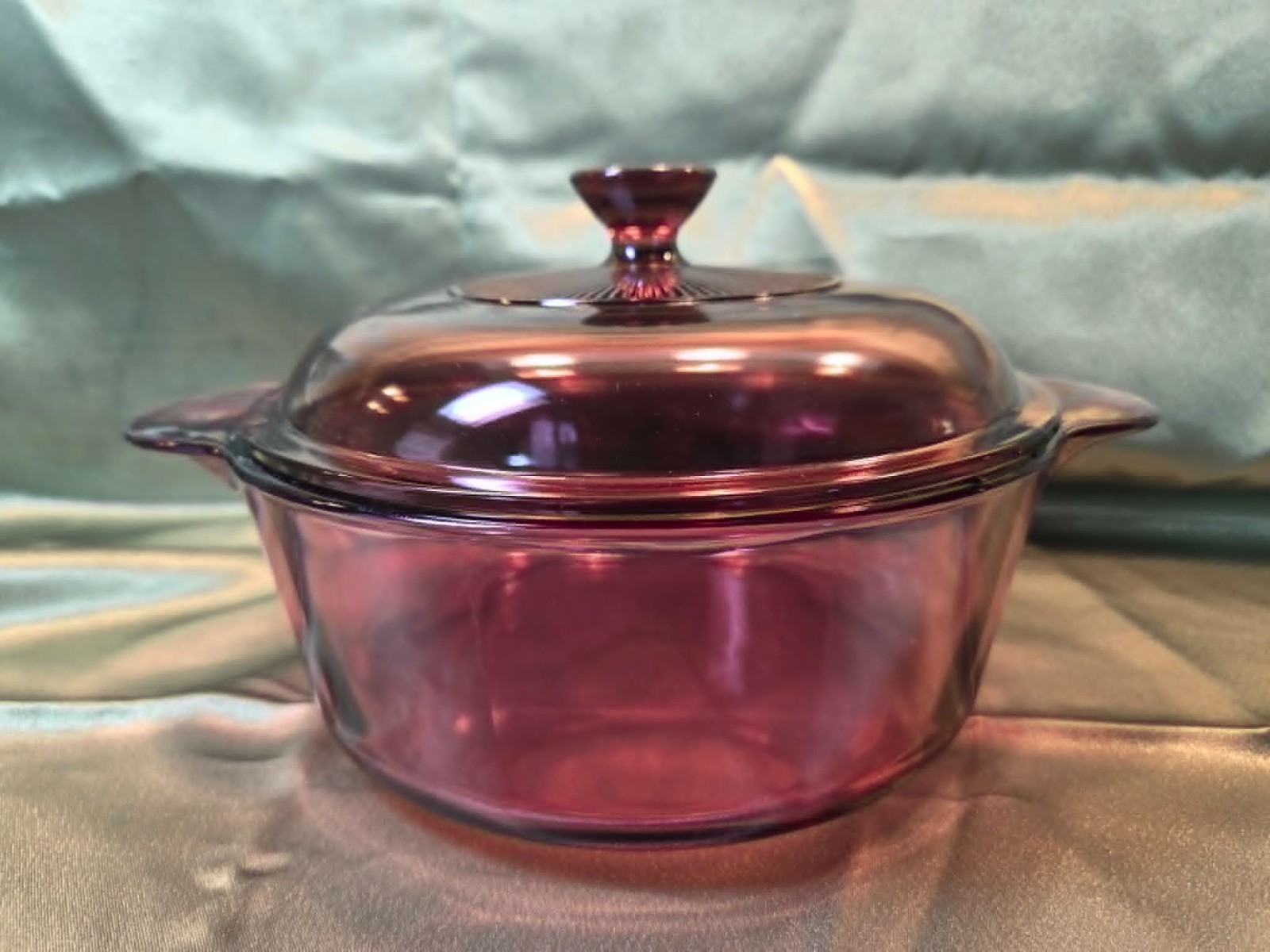 Vintage Corning Visions 1.5L Cranberry Covered Casserole w/ V-1.5-C Lid