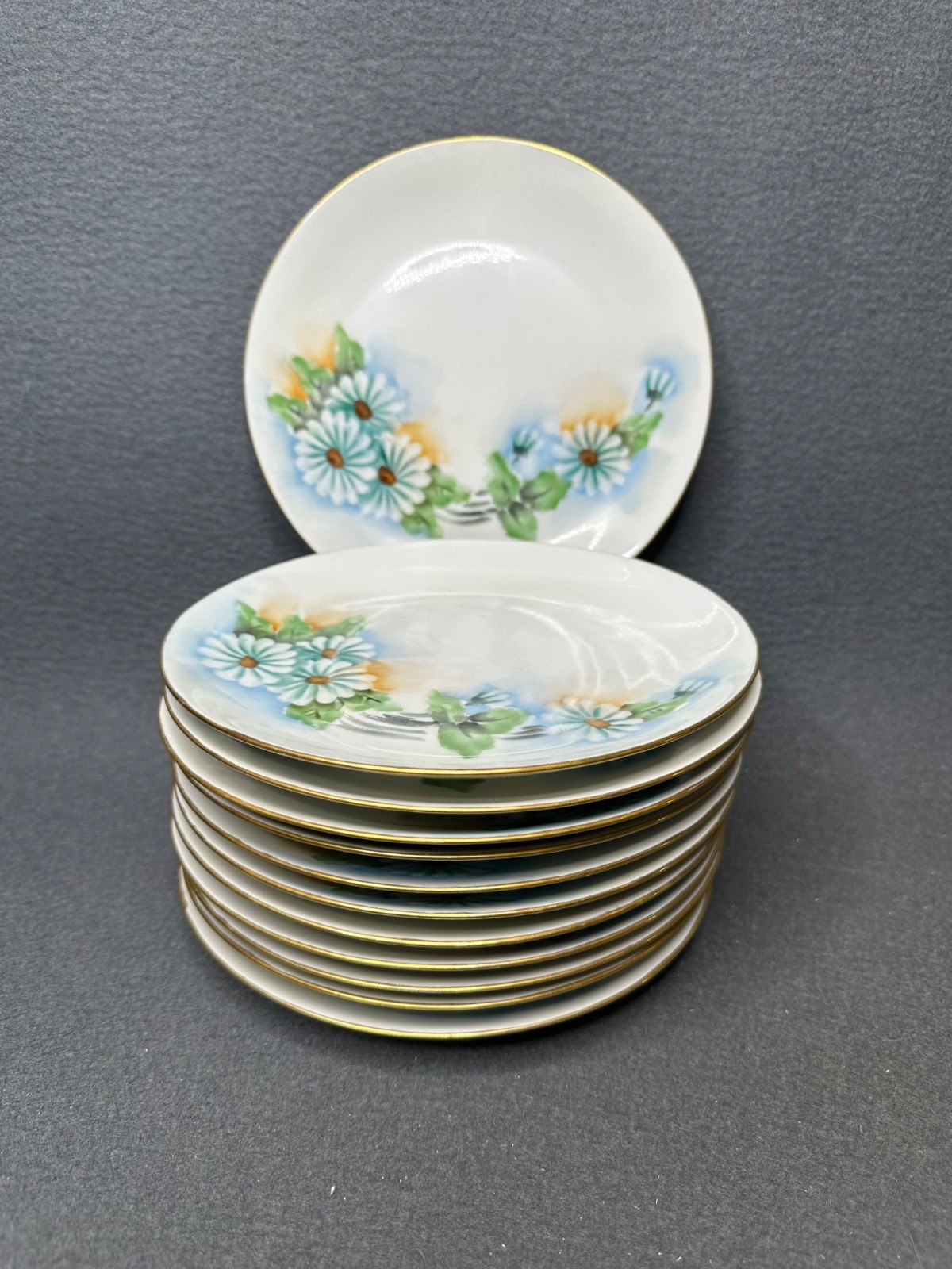 Set of (12) American Hand Painted Yellow Flower 8″ Round Plates