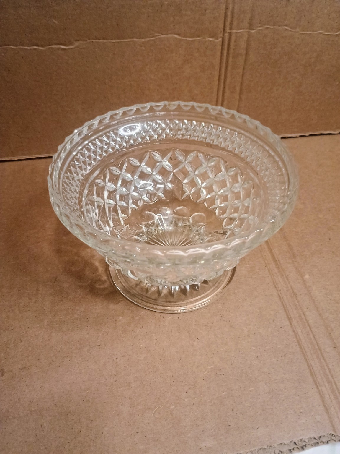 Vintage Clear Pressed Glass Footed Pedestal Bowl Diamond Starburst 6.5