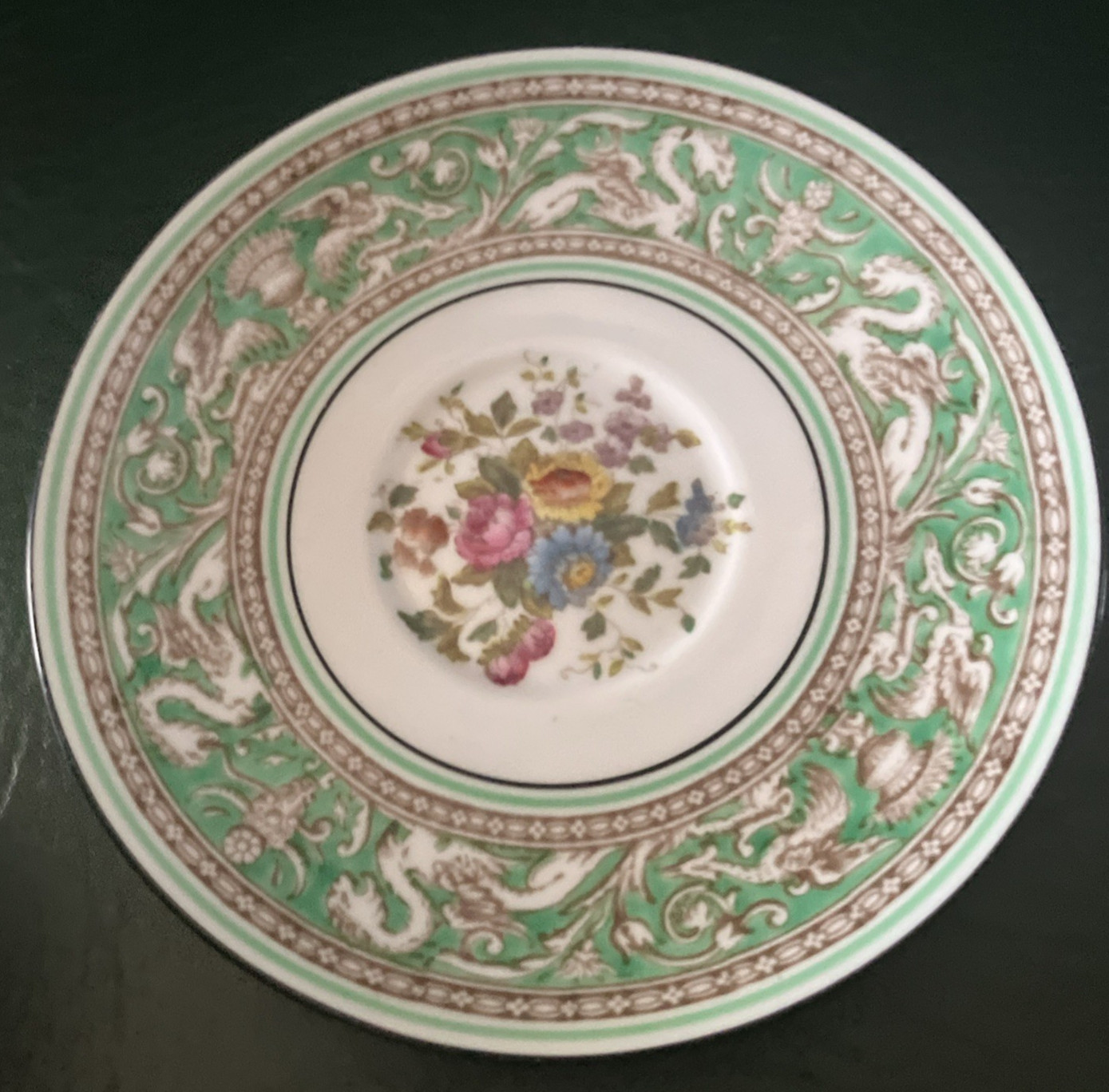 1 Wedgwood Florentine Green Teacup & Saucer Vintage Bone China England W12325