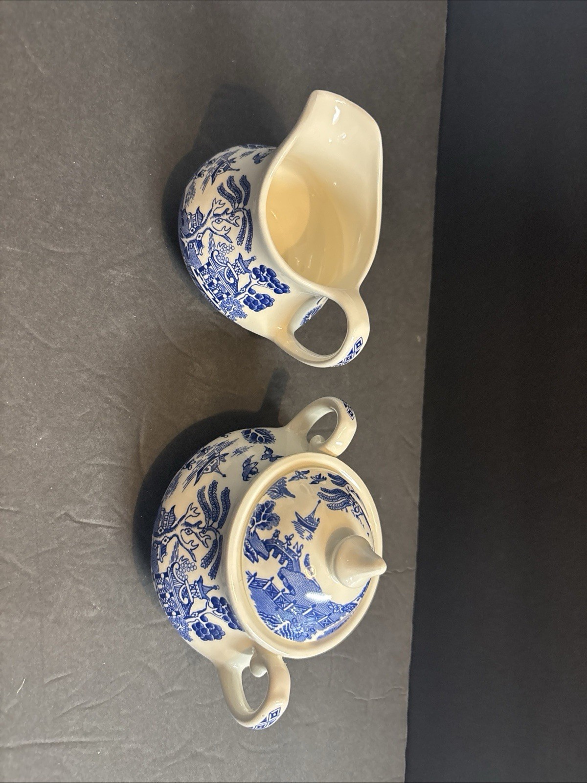 Vintage Blue Willow Creamer And Sugar Bowl Set – and spoon rest