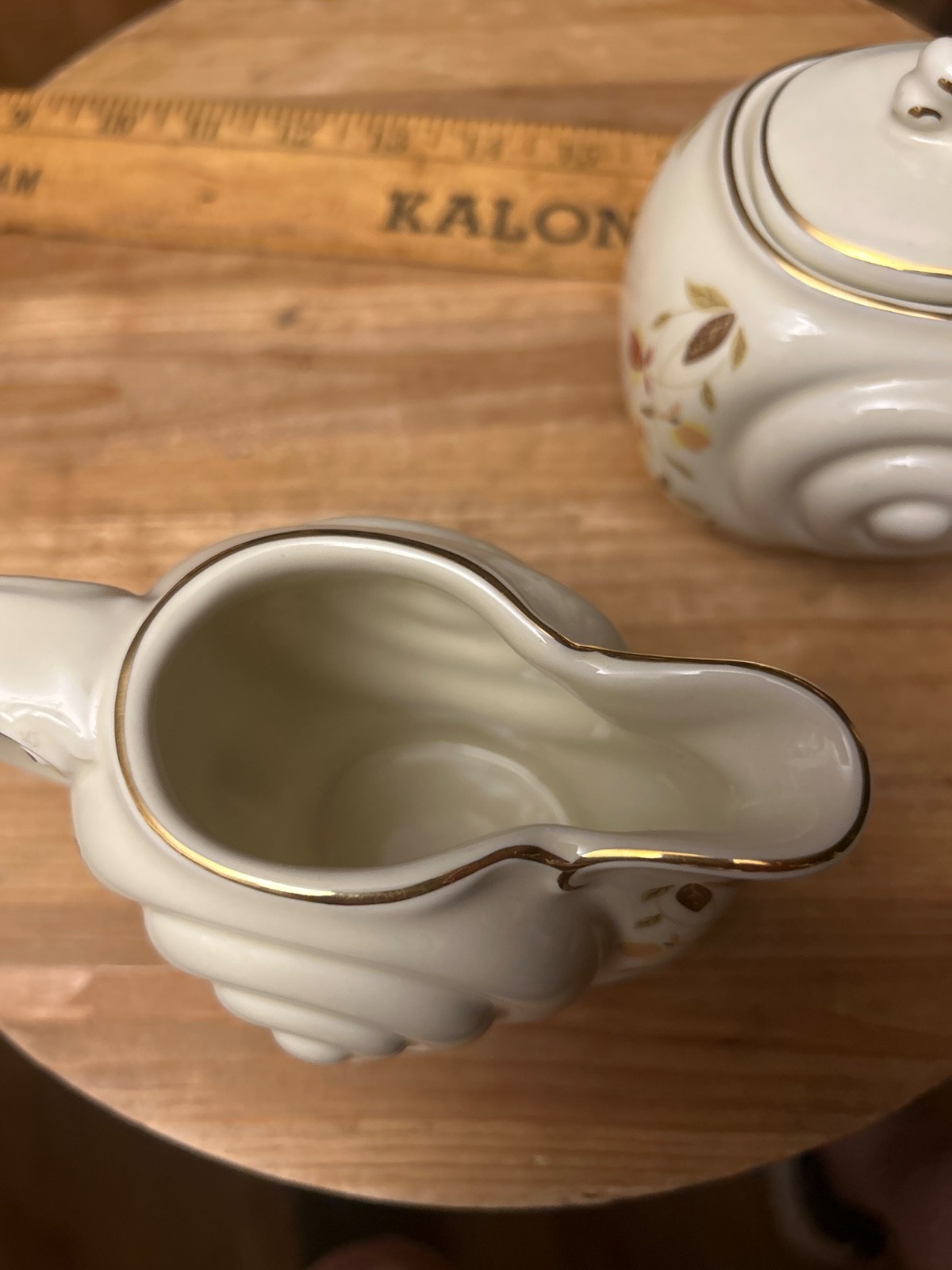 1997 Hall AUTUMN LEAF NALCC 3 3/4″ NAUTILUS CREAMER & SUGAR W/ LID