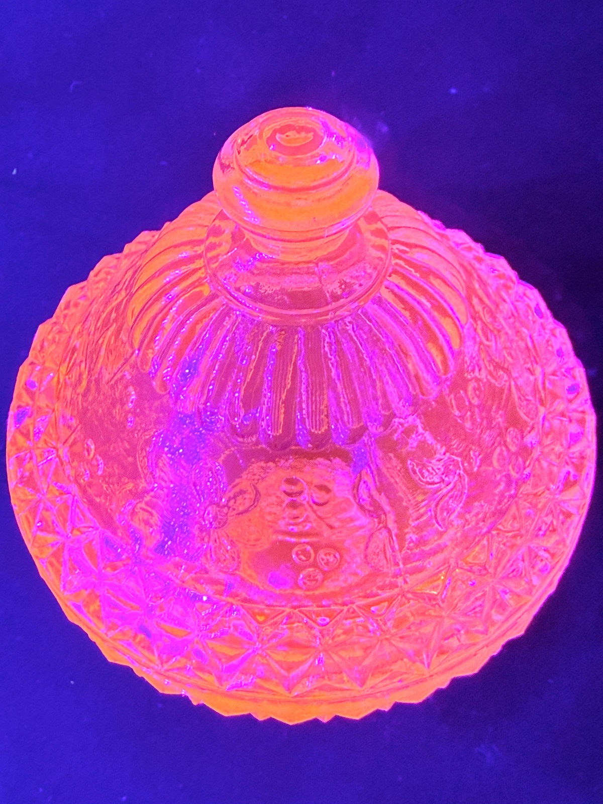 Green Vaseline Uranium glass covered candy dish coffee sugar jar butter selenium