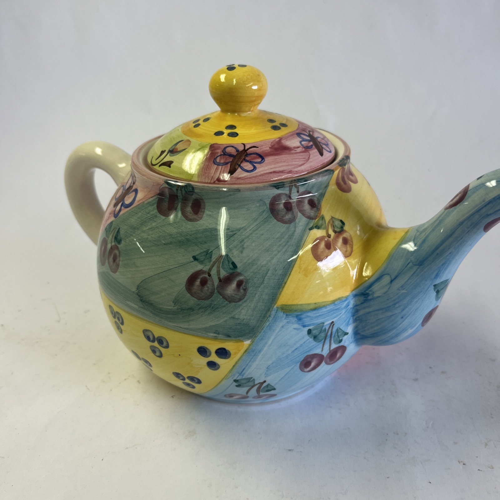 Favanol Portugal Ceramic Bees And Berries Teapot Handpainted Approx 9.5″ by 6″