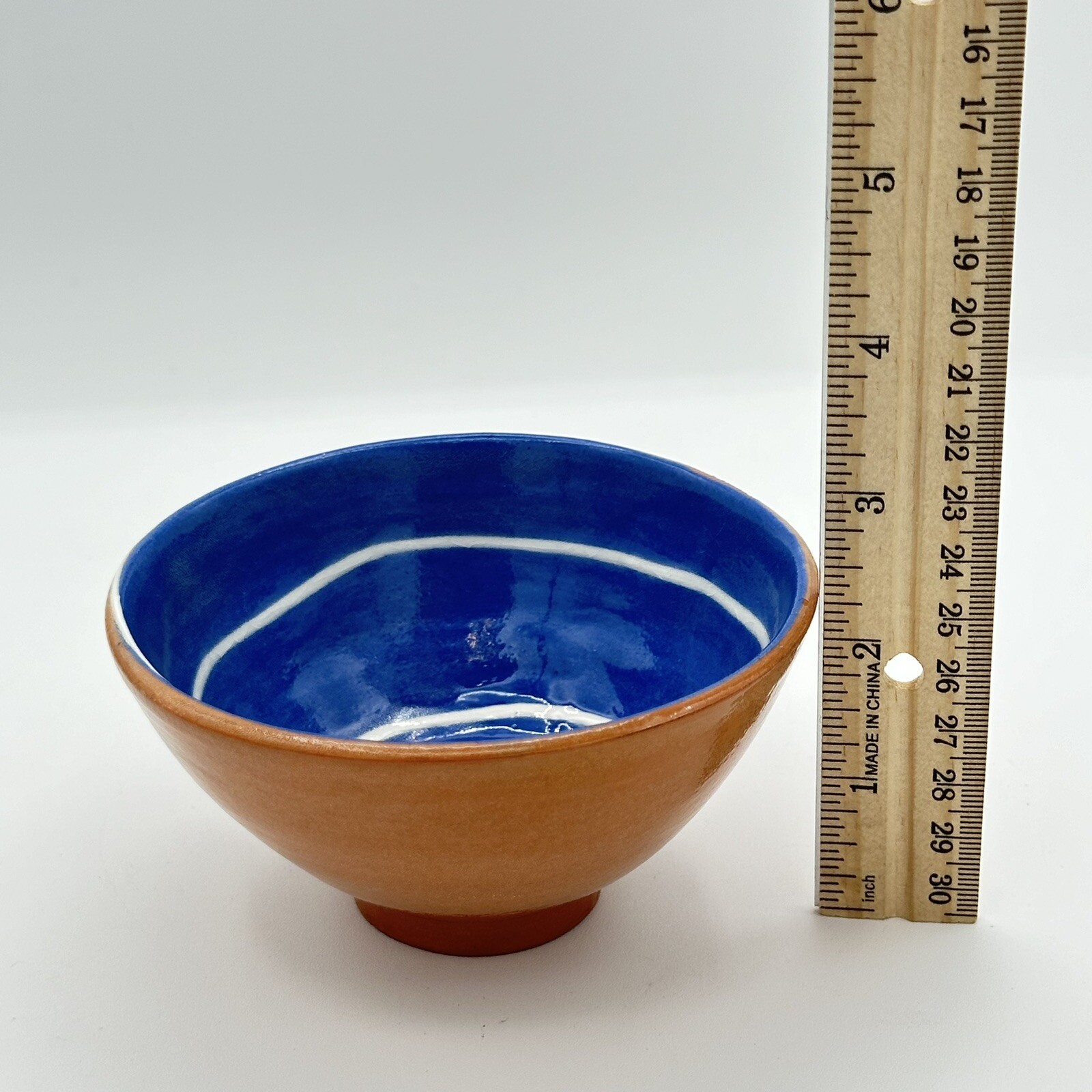 Blue And White Spiral Pottery Bowl 4.25 Inch Diameter Trinkets Jewelry