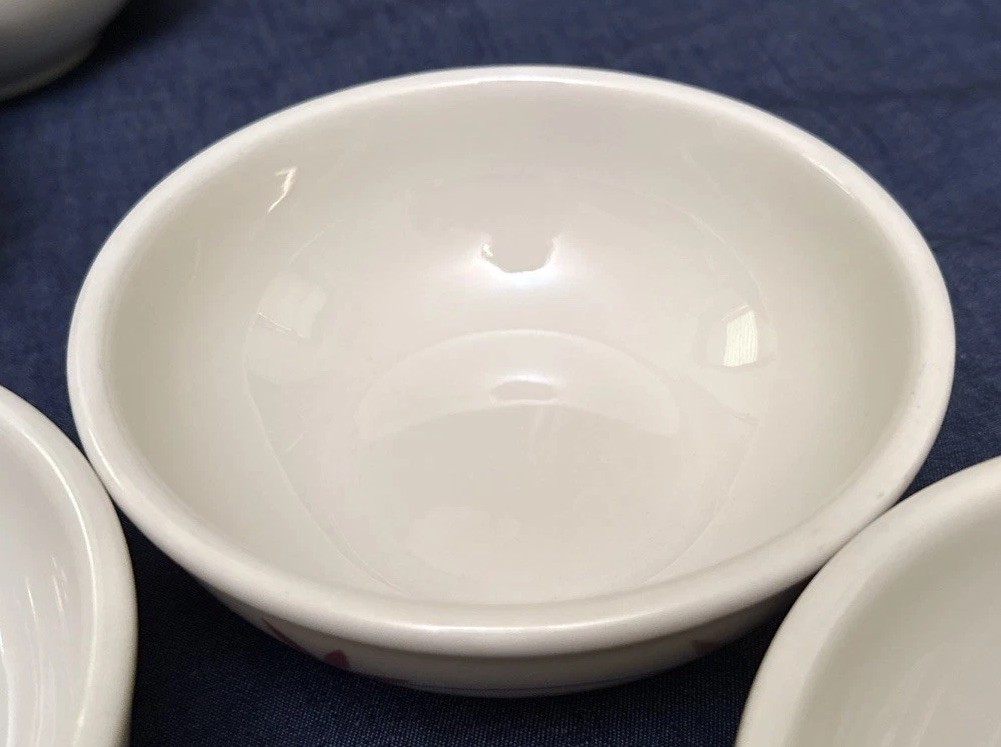 Syracuse China Hearts & Daisies Bowls Set of 4 Vintage 1958 Cereal 5.75″ SY438