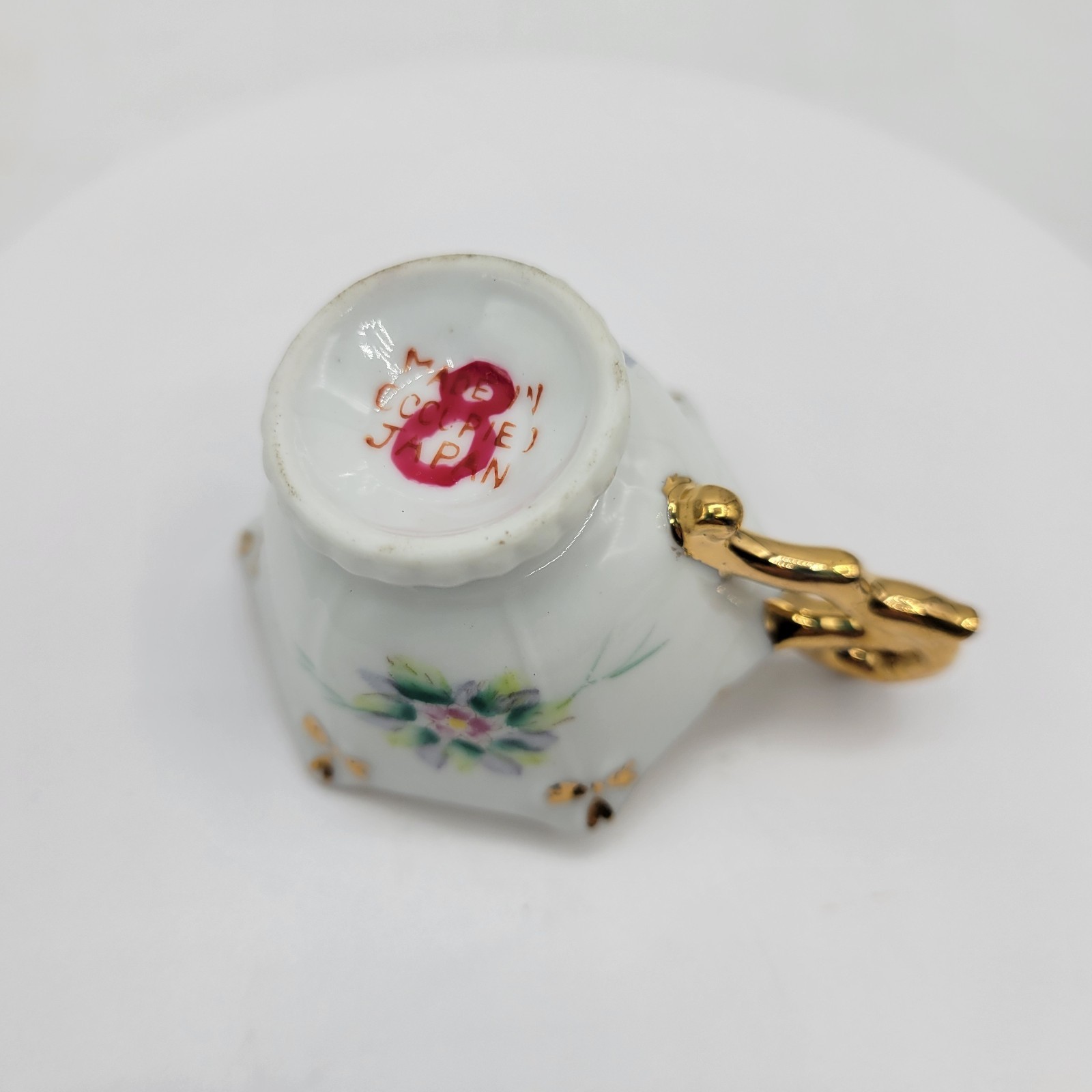 Vintage Made in Occupied Japan Porcelain Tea Cup & Saucer Flowers & 24KGold Trim
