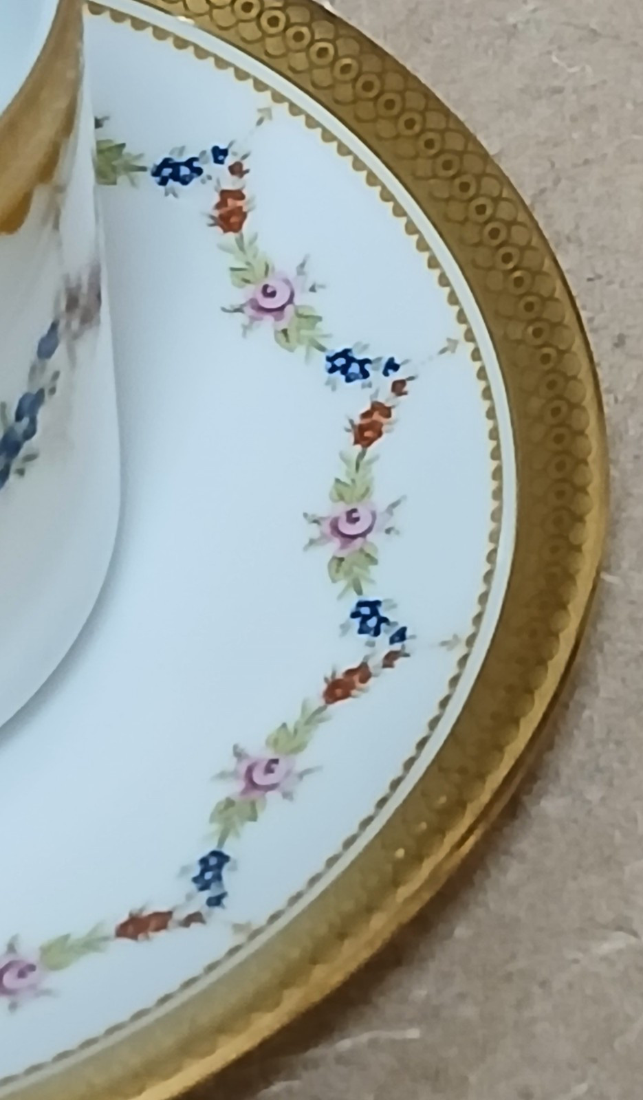 Tirschenreuth Bavaria Expresso Demitasse Cup & Saucer Set 4 Petite Rose Garland