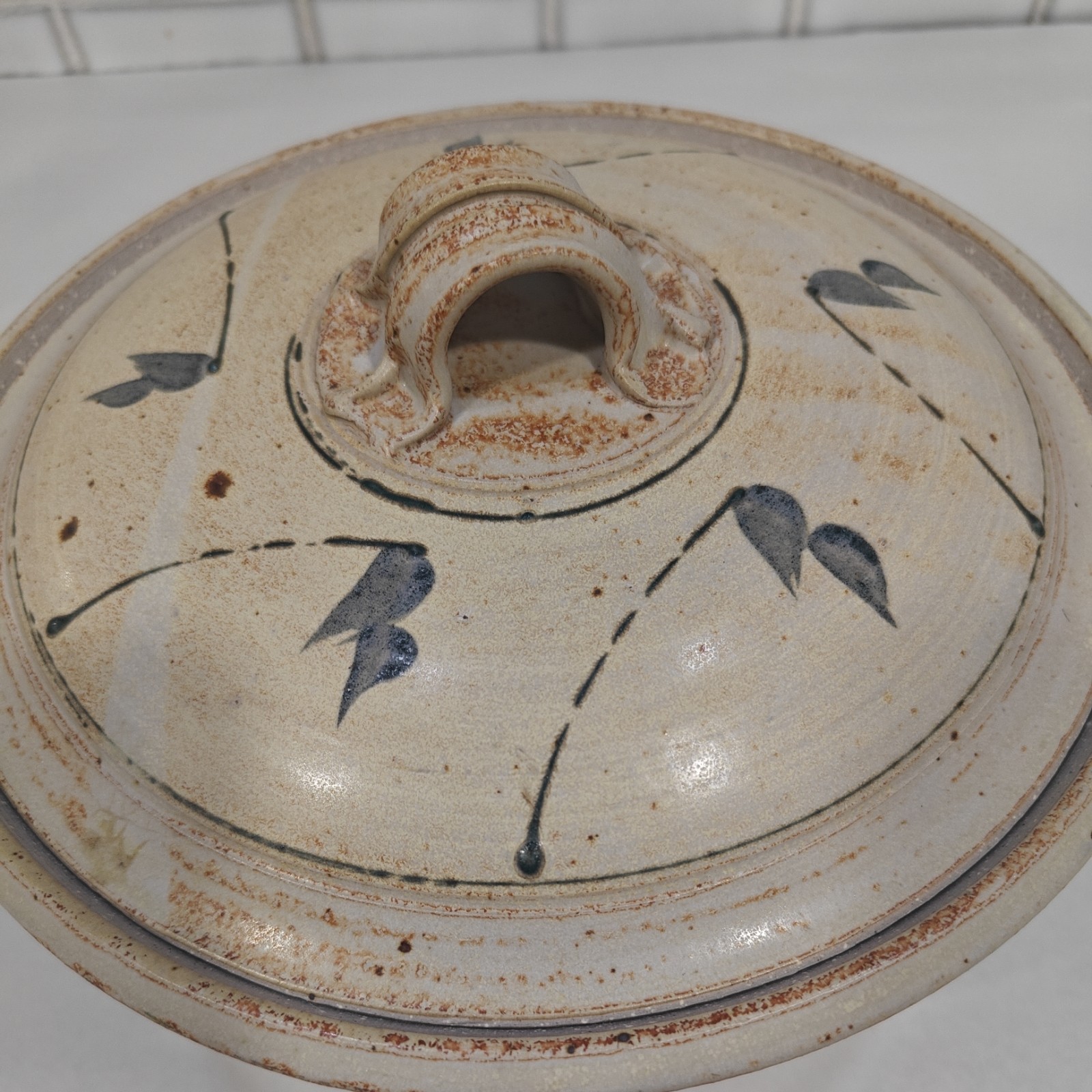 Vintage Style Pottery Stoneware Glazed Steamer Dish Lid Casserole Flower Design