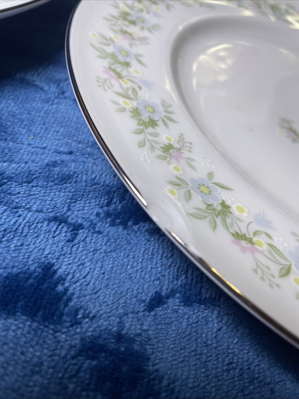 Johann Haviland Bavaria “Forever Spring” Set of 3 1 W/ Chip DinnerPlates, 10”