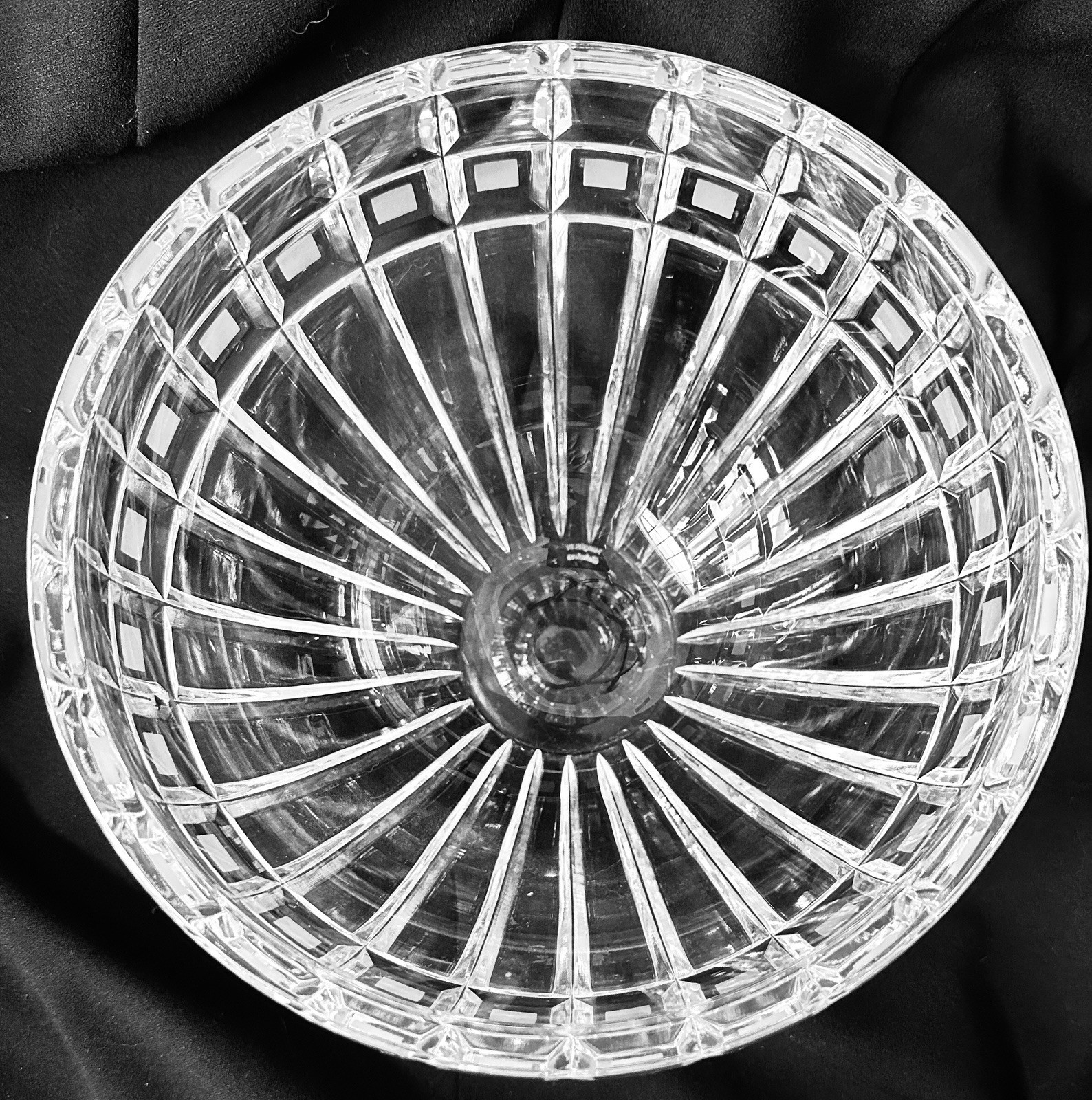 MARQUIS WATERFORD QUADRATA BOWL 5 3/4″ Tall X 7 1/2″ Wide – Poland