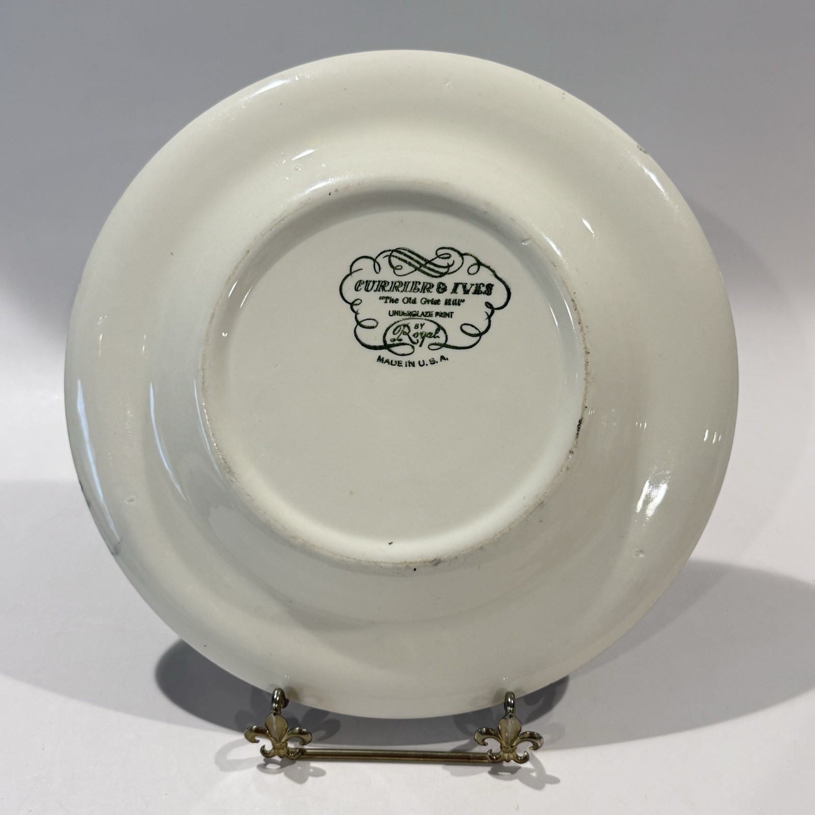 Royal China Currier & Ives Blue & White 10in Dinner Plate “The Old Grist Mill”