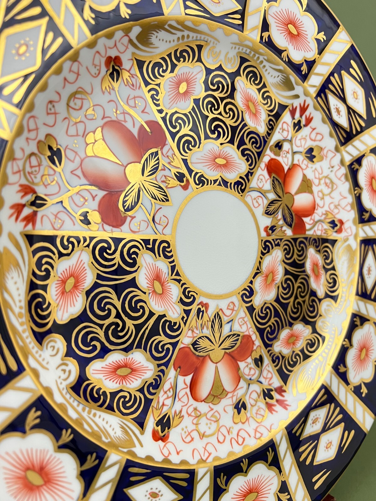 AS IS – Royal Crown Derby Traditional Imari Blue Panels Rust Floral Dinner Plate