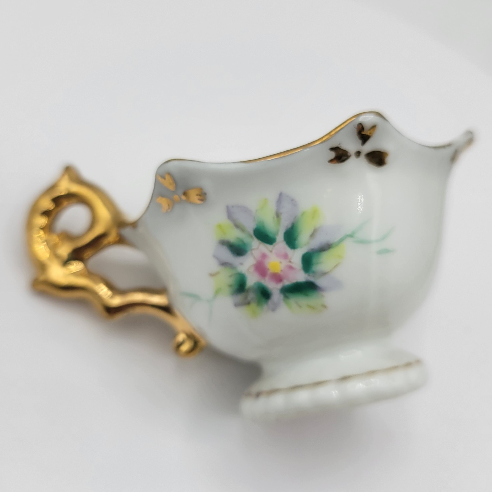 Vintage Made in Occupied Japan Porcelain Tea Cup & Saucer Flowers & 24KGold Trim