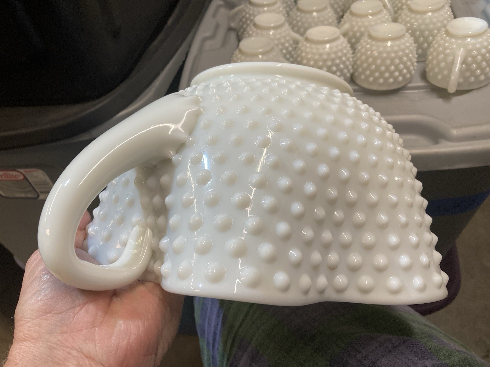 Rare Fenton White Hobnail Punch Bowl With 17 Cups / Please Read The Description
