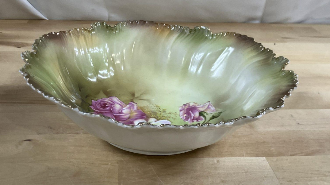Pristine RS Prussia Red Mark Variation Mold Bowl Hand Painted Roses
