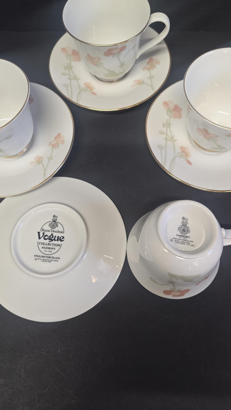 Vintage Royal Doulton Vogue Harmony Tea Cup & Saucer Set Of 4 Gold Trim England