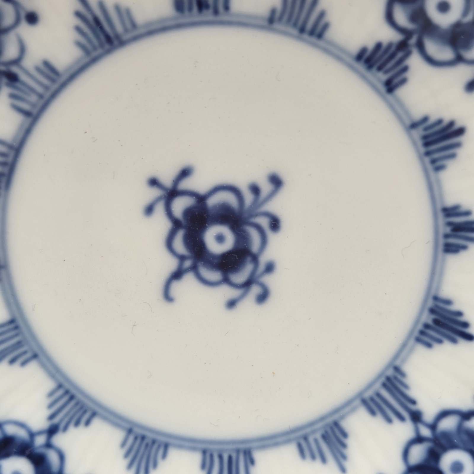 Vintage Royal Copenhagen Blue Fluted Plain 6″ Pickle Relish Dish / Bowl MINT!