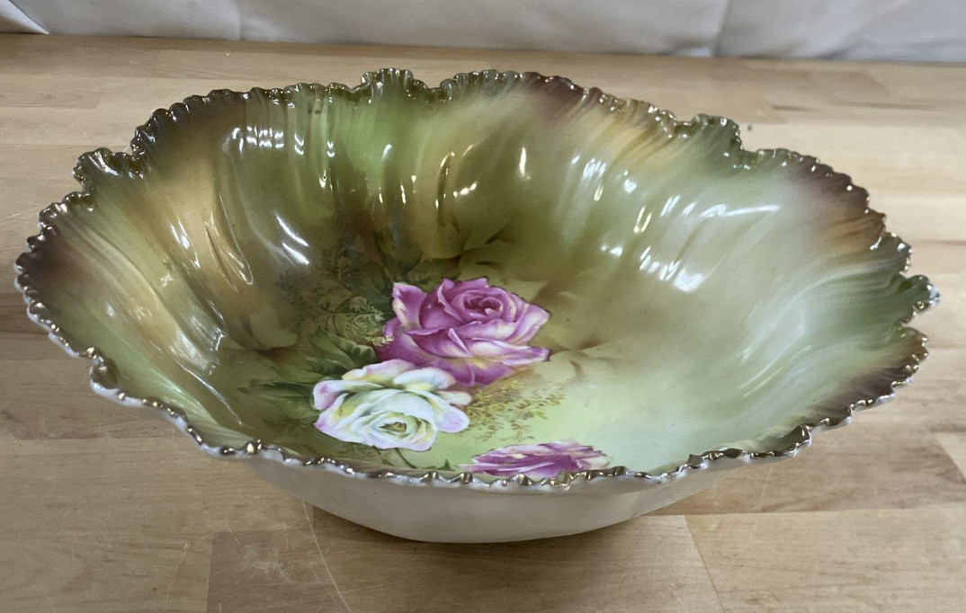 Pristine RS Prussia Red Mark Variation Mold Bowl Hand Painted Roses