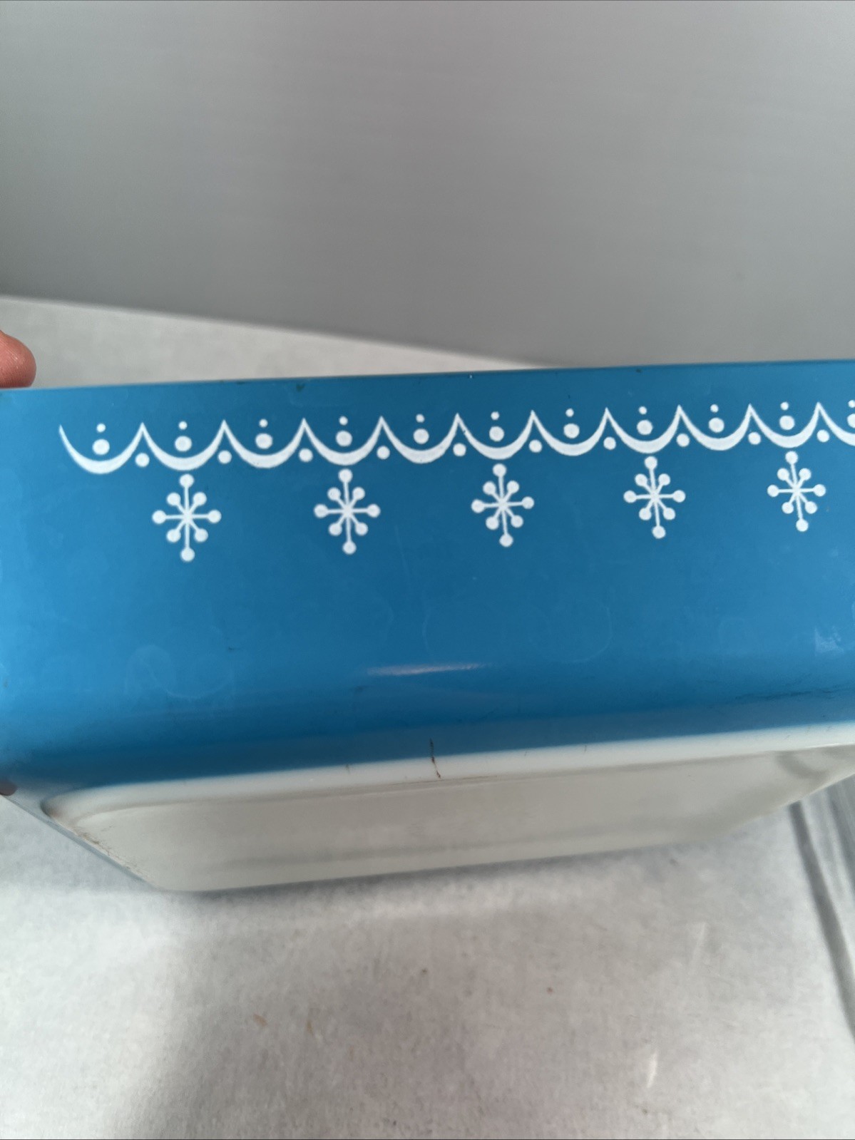 PYREX Snowflake Blue Garland 503 Dish 1 1/2 Qt Ribbed Glass Lid + 1 1/2 pt dish