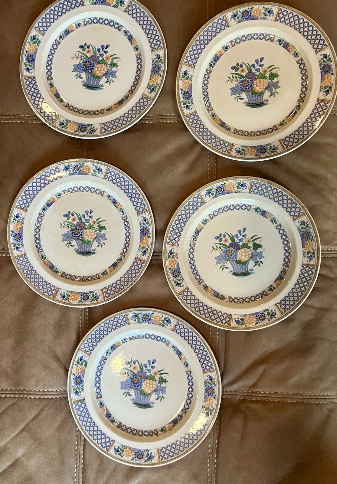 Vintage Set of 5 Pristine Booths Nankin 9″ Luncheon Plates w/ Basket Image