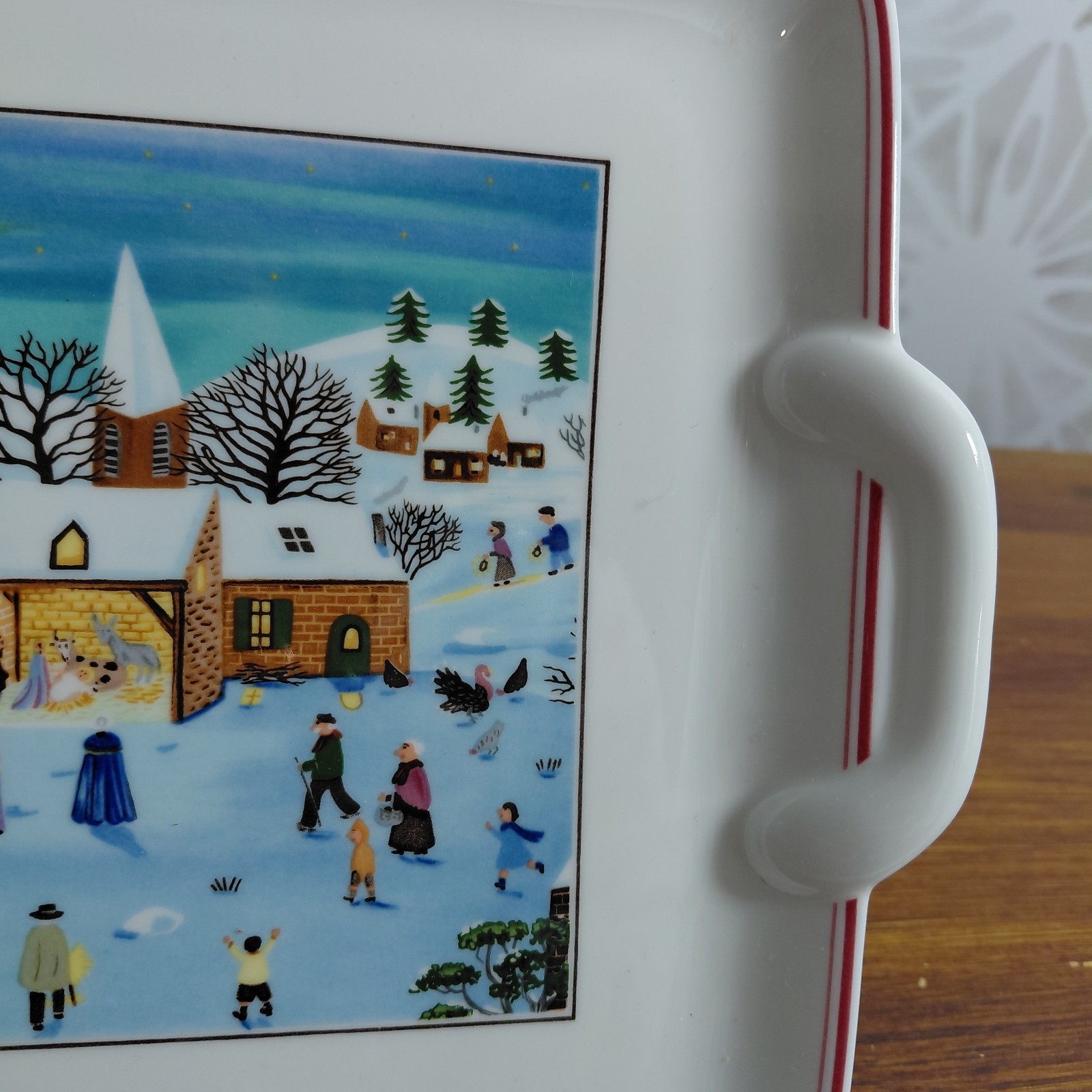 Villeroy & Boch Naif Christmas Square Handled Serving Tray Laplau 9″ Nativity