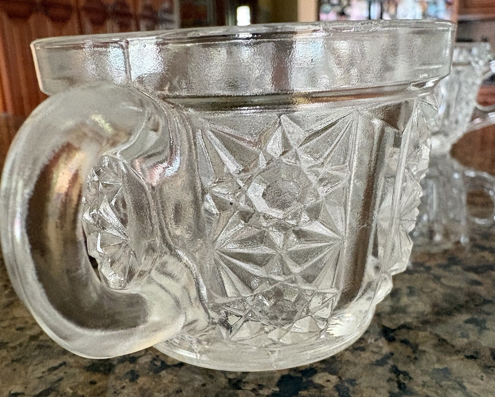 Vintage L.E. Smith Daisy & Button Punch Bowl Glass Cup 1970’s Mug Set Of 4