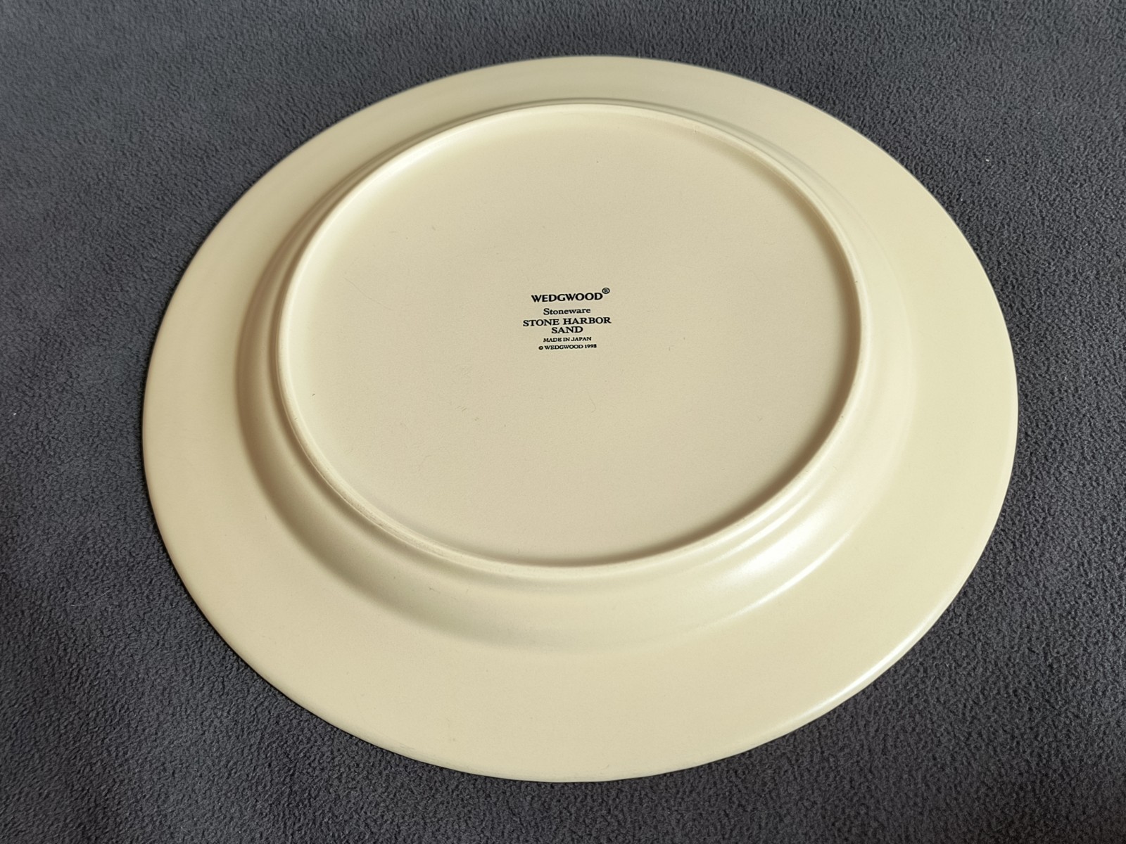 3 Wedgwood Stoneware Stone Harbor Sand Dinner Plates Set Nice Condition 11″
