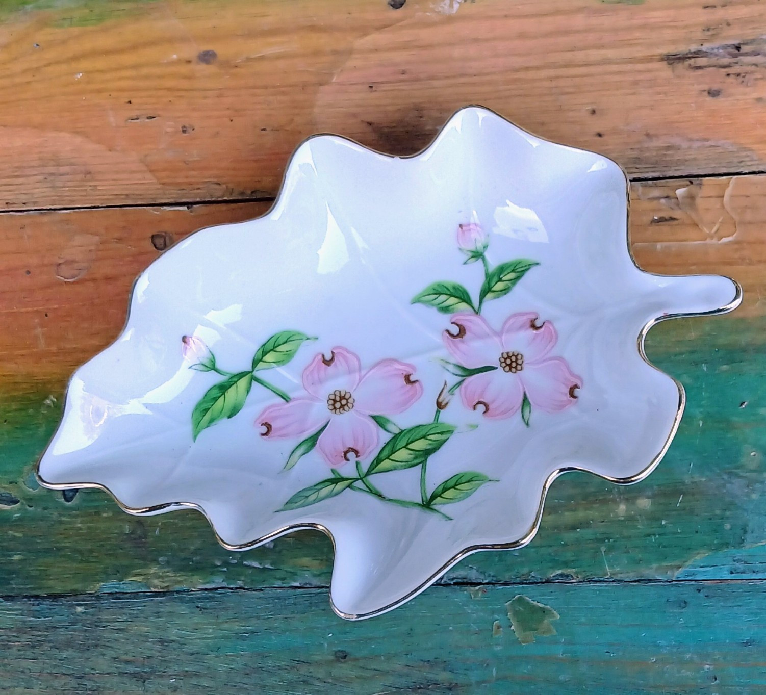 Lefton Hand Painted Leaf-Shaped Floral China Dish White Pink Green 03534 Japan