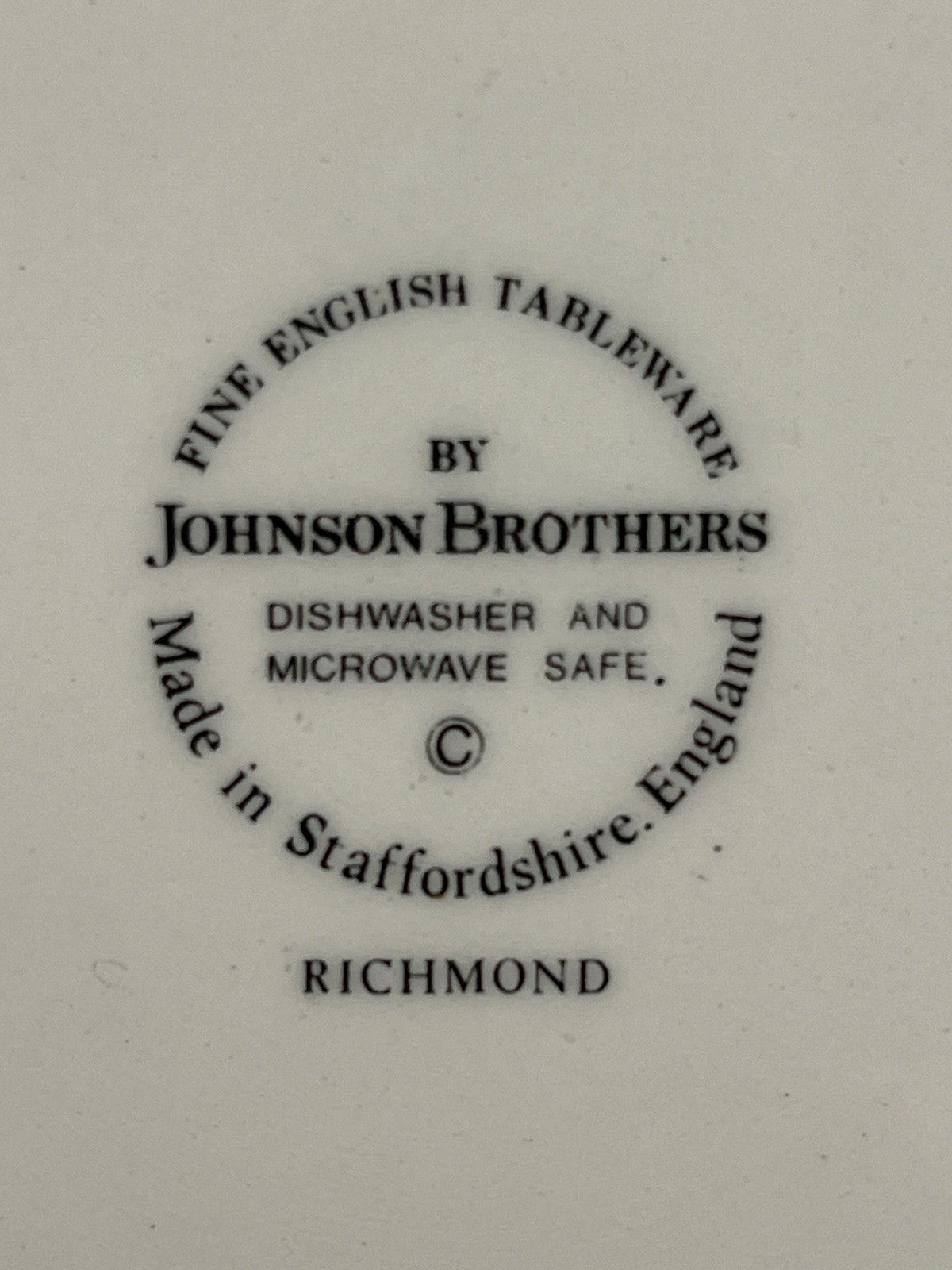 Johnson Brothers Richmond White Dinner Plates Set of 2 England 10-3/8”