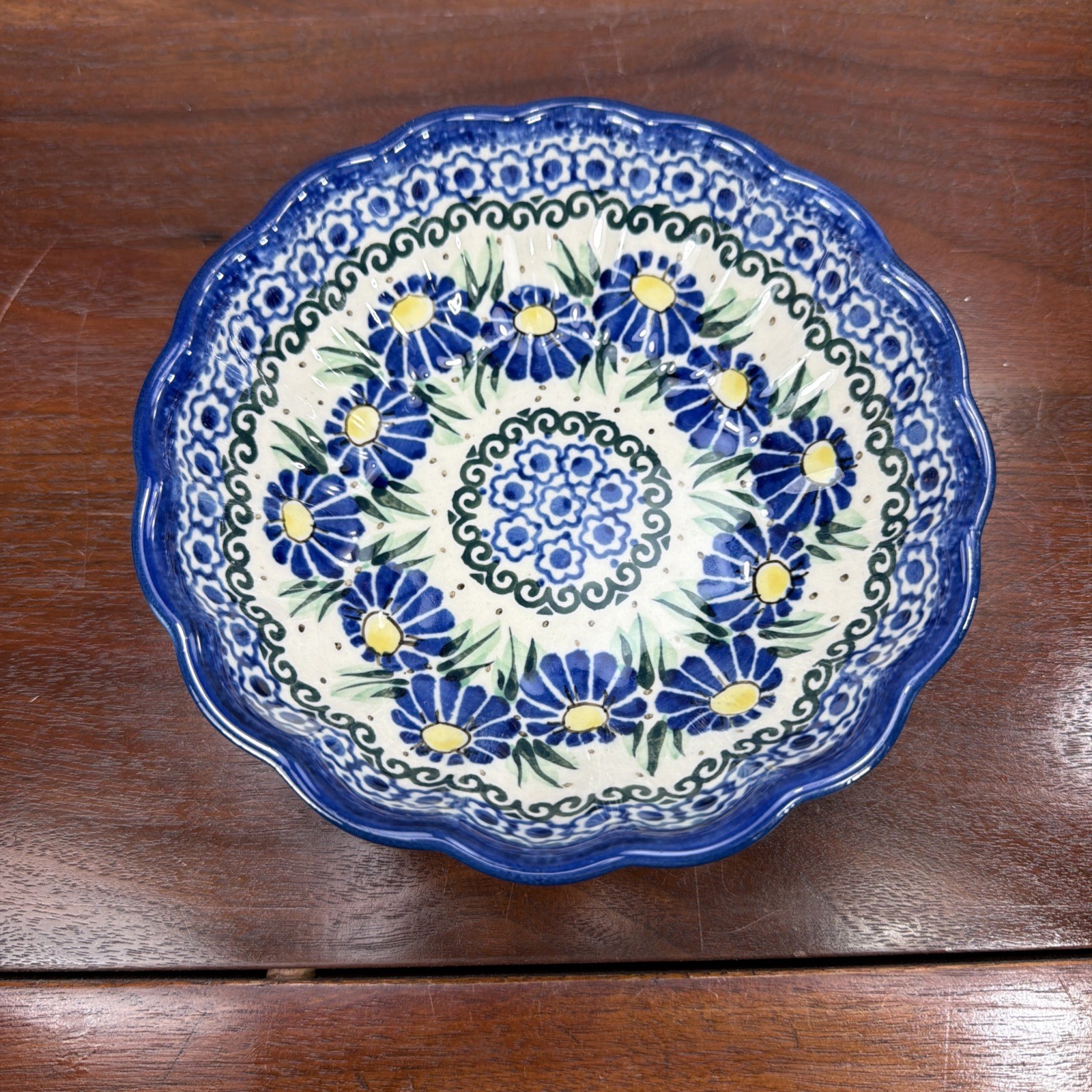 Polish Pottery Boleslawiec Unikat 775 Bowl M. Starzyk 6 1/4″ Blue Green Flowers