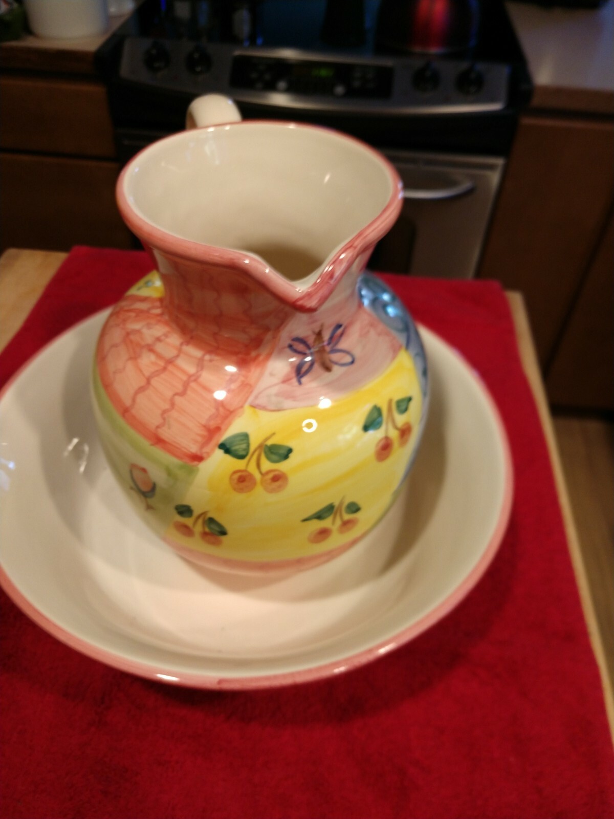 FAVANOL PORTUGAL MARTINIQUE WATER PITCHER AND BOWL PINK. FLORAL, FRUIT & BEES