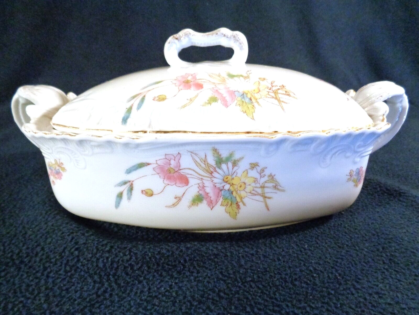 Unmarked Rectangular Covered Vegetable Dish Scalloped Pink Yellow & White Floral