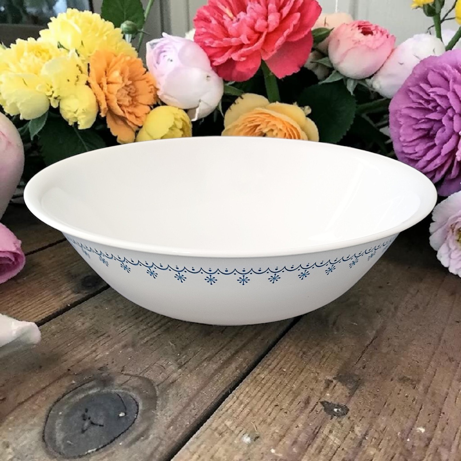 Corelle Snowflake Garland Bowl Vegetable Serving 10.25″ Large Blue Livingware