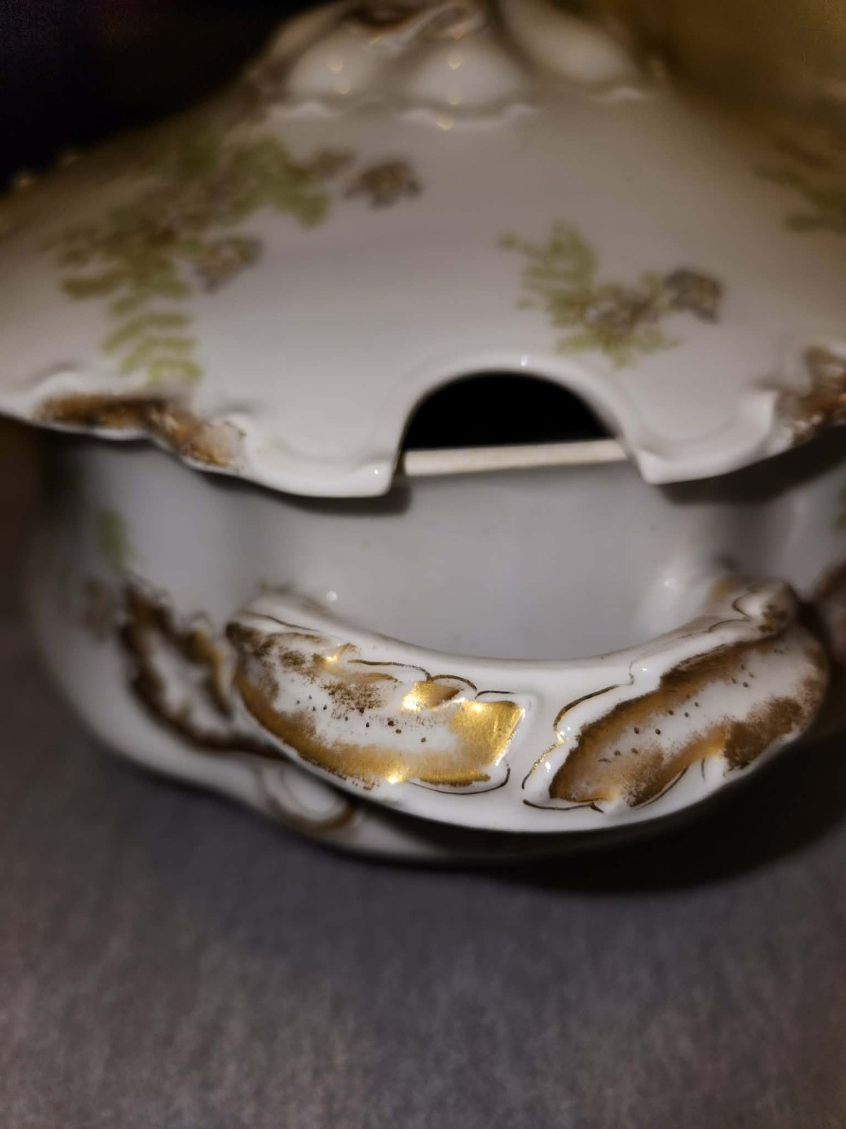 Haviland Limoges Montebello Covered Vegetable Dish France, 1890s Vintage Collect