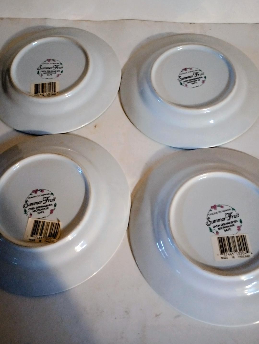 Set of 4 Vintage Stoneware Summer Fruits 7.75 in Plates